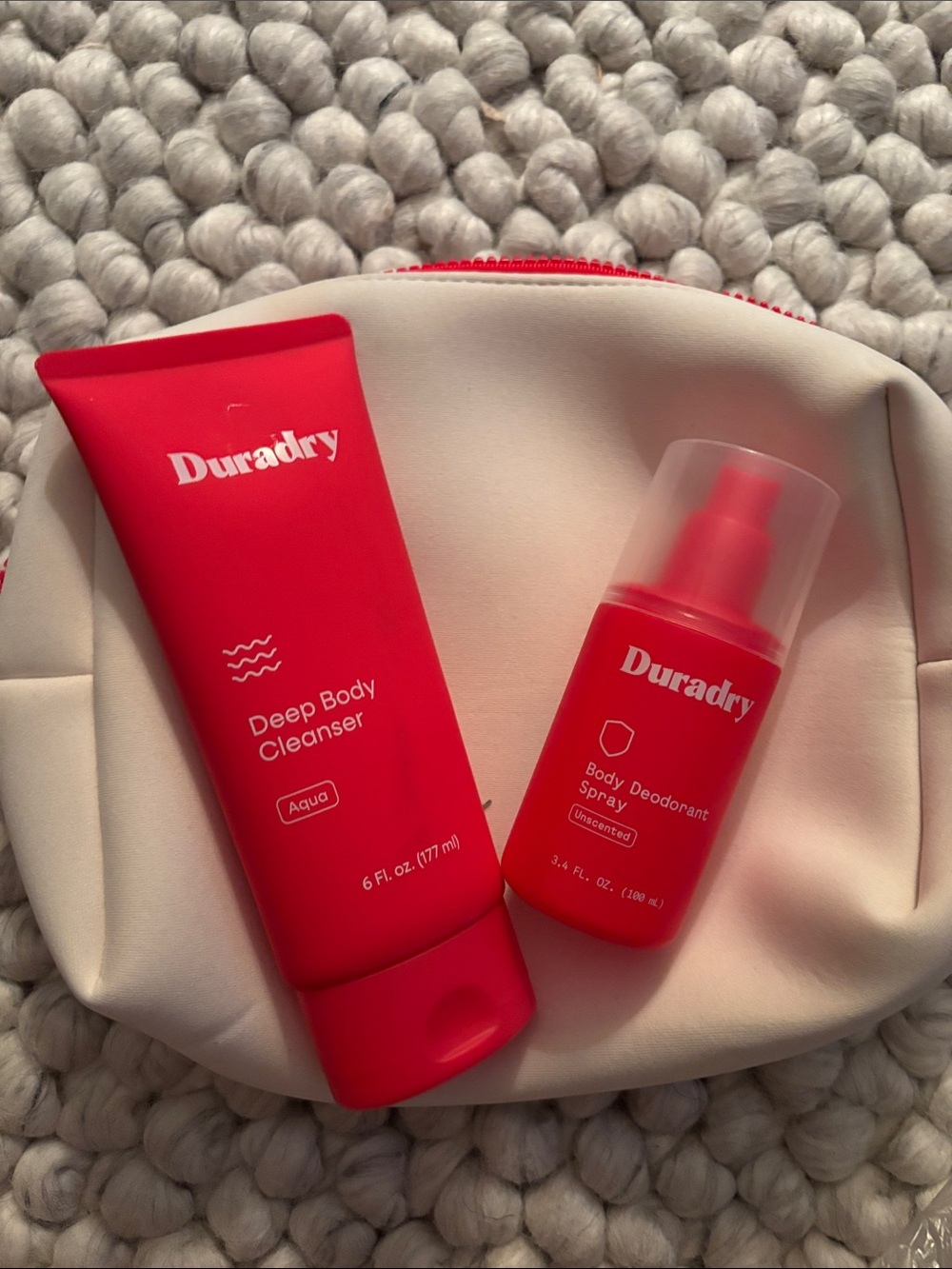 Never used Duradry Red Deep Body Cleanser & Deodorant Spray Set with bag